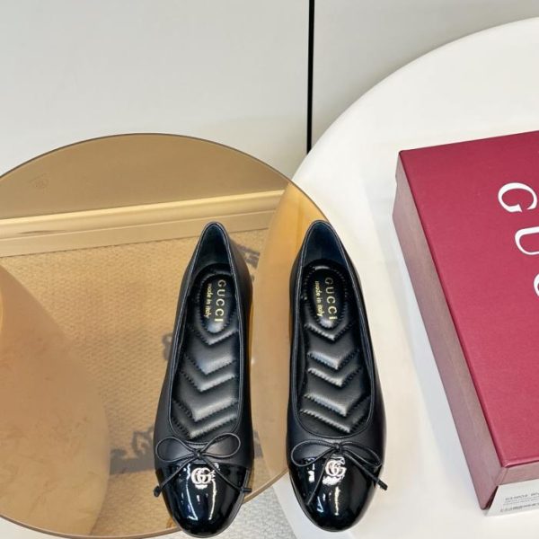 repliche,replica,perfette,siti di,affidabili,migliori siti,dove comprare,1:1,scarpe da ginnastica Le nuove ballerine di Gucci decorate con fiocchi (UD4QO)