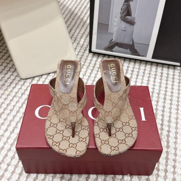 repliche,replica,perfette,siti di,affidabili,migliori siti,dove comprare,1:1,scarpe da ginnastica Infradito Gucci estive in tela GG (D3D5X)