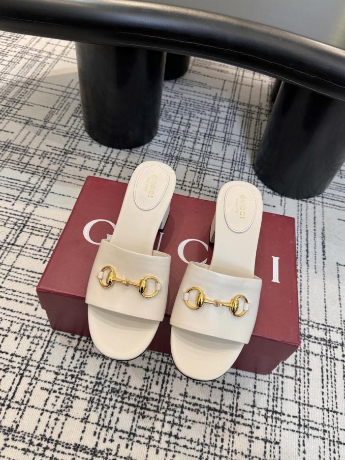 repliche,replica,perfette,siti di,affidabili,migliori siti,dove comprare,1:1,scarpe da ginnastica L’ultima collezione di sandali Primavera/Estate di Gucci [punta arrotondata] (VFCTK)