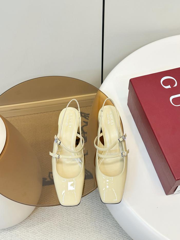 repliche,replica,perfette,siti di,affidabili,migliori siti,dove comprare,1:1,scarpe da ginnastica Nuovo arrivo Gucci: Sandali Mary Jane francesi con fibbia doppia G (OKE0I)