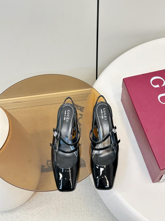 repliche,replica,perfette,siti di,affidabili,migliori siti,dove comprare,1:1,scarpe da ginnastica Nuovo arrivo Gucci: Sandali Mary Jane francesi con fibbia doppia G (RZ5JB)