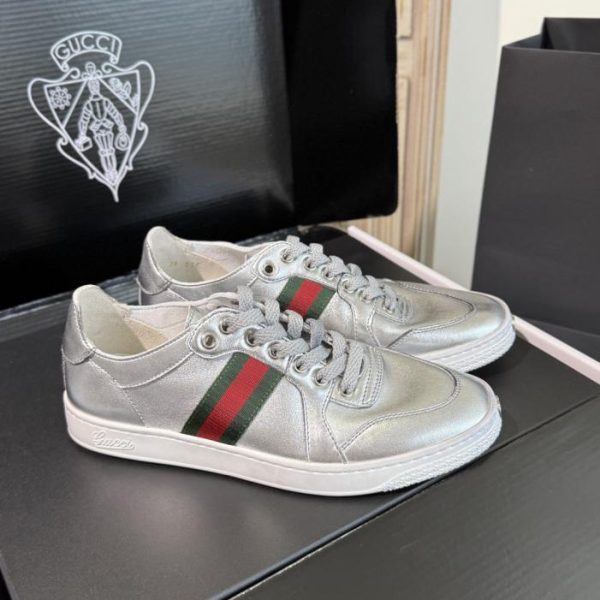 repliche,replica,perfette,siti di,affidabili,migliori siti,dove comprare,1:1,scarpe da ginnastica Scarpe da uomo Gucci Demna (649F8) replica di alta qualità disponibili tramite un personal shopper.