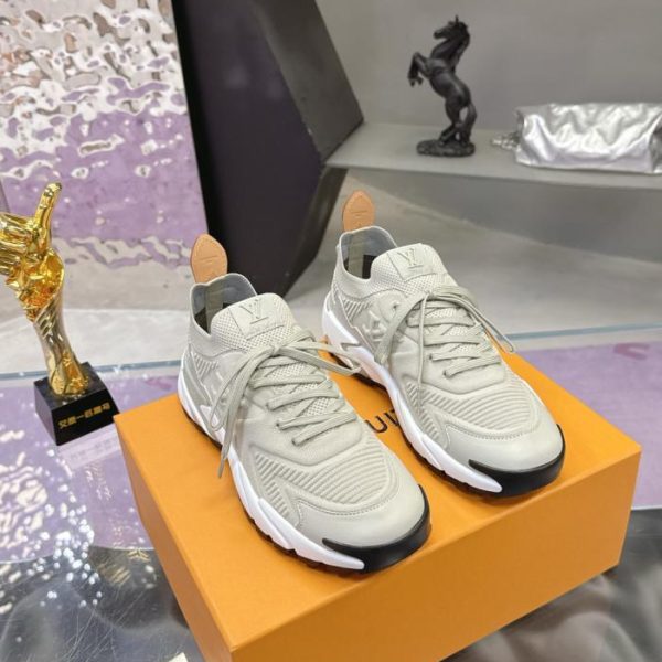 Scarpe da corsa casual con plateau Louis Vuitton Runner Tatic series (E0SJK)