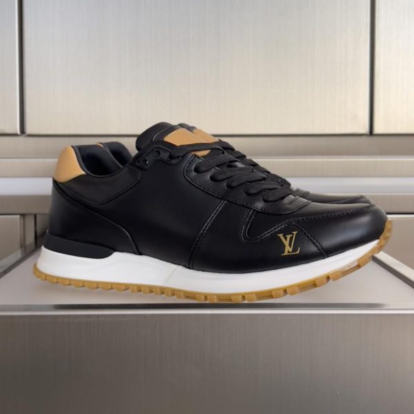 Sneakers casual da uomo Louis Vuitton Classic Run Away Series, modello chunky (Q5SHG)