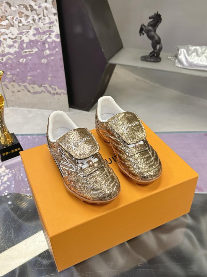 repliche,replica,perfette,siti di,affidabili,migliori siti,dove comprare,1:1,scarpe da ginnastica La nuova collezione Footprint di Louis Vuitton: scarpe da calcio per coppie (MCLOO) repliche,replica,perfette,siti di,affidabili,migliori siti,dove comprare,1:1,scarpe da ginnastica La nuova collezione Footprint di Louis Vuitton: scarpe da calcio per coppie (MCLOO)