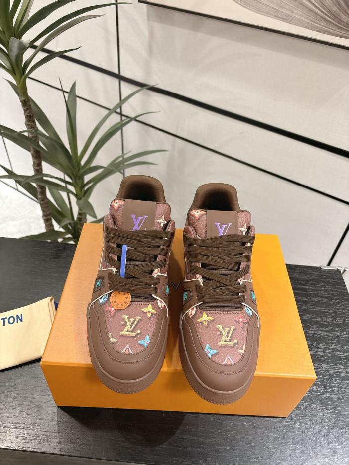 repliche,replica,perfette,siti di,affidabili,migliori siti,dove comprare,1:1,scarpe da ginnastica Nuovissimo modello di scarpe da ginnastica Louis Vuitton, stile da coppia, casual, scarpe da skateboard (WCX3X) repliche,replica,perfette,siti di,affidabili,migliori siti,dove comprare,1:1,scarpe da ginnastica Nuovissimo modello di scarpe da ginnastica Louis Vuitton, stile da coppia, casual, scarpe da skateboard (WCX3X)