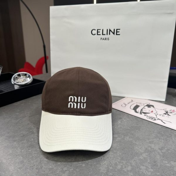 repliche,replica,perfette,siti di,affidabili,migliori siti,dove comprare,1:1,scarpe da ginnastica Cappellino da baseball classico ricamato Miu Miu (YHHIW0)