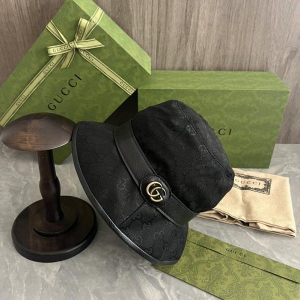 repliche,replica,perfette,siti di,affidabili,migliori siti,dove comprare,1:1,scarpe da ginnastica Borsa originale GUCCI realizzata su misura in vera pelle con finiture metalliche, impreziosita dall’iconico logo a doppia G del marchio (FSLSGN).
