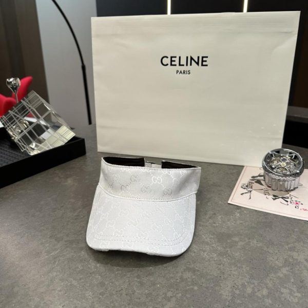 repliche,replica,perfette,siti di,affidabili,migliori siti,dove comprare,1:1,scarpe da ginnastica Cappello da sole Gucci Classic Monogram con fessura (29UT8V)
