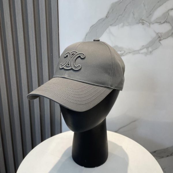 repliche,replica,perfette,siti di,affidabili,migliori siti,dove comprare,1:1,scarpe da ginnastica Il nuovo cappellino da baseball di CELINE con scritta minimalista, un modello indossato dalle celebrità (KKX8HN)