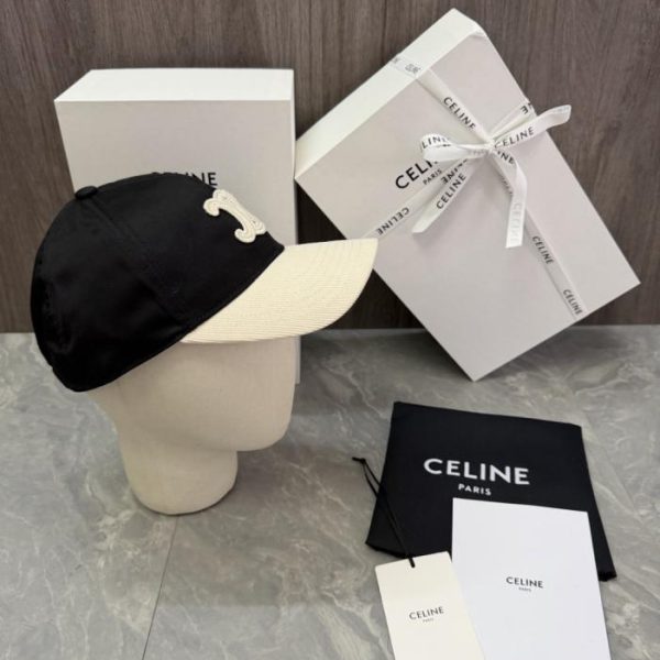 repliche,replica,perfette,siti di,affidabili,migliori siti,dove comprare,1:1,scarpe da ginnastica Design originale CELINE. Il corpo del cappello è realizzato in cotone twill, mentre la tesa è in velluto a coste. Presenta un logo Triomphe a doppia C ricamato in 3D (SS1TLU).
