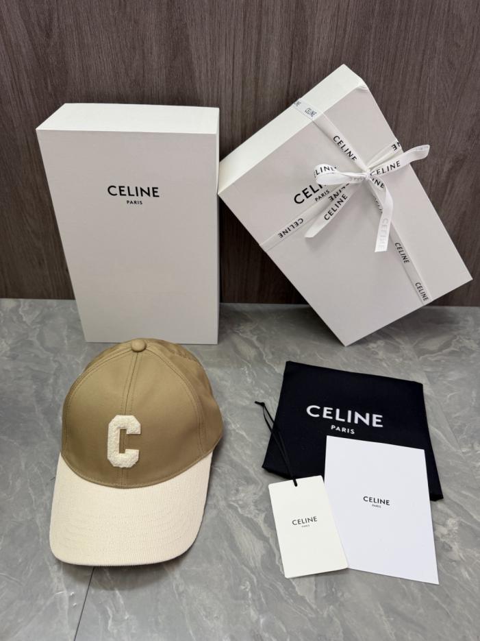 repliche,replica,perfette,siti di,affidabili,migliori siti,dove comprare,1:1,scarpe da ginnastica Questo è un cappello CELINE realizzato su misura, con corpo in twill di cotone e tesa in velluto a coste. La lettera “C” (VQOFIE) è ricamata con la tecnica della spugna. repliche,replica,perfette,siti di,affidabili,migliori siti,dove comprare,1:1,scarpe da ginnastica Questo è un cappello CELINE realizzato su misura, con corpo in twill di cotone e tesa in velluto a coste. La lettera “C” (VQOFIE) è ricamata con la tecnica della spugna.