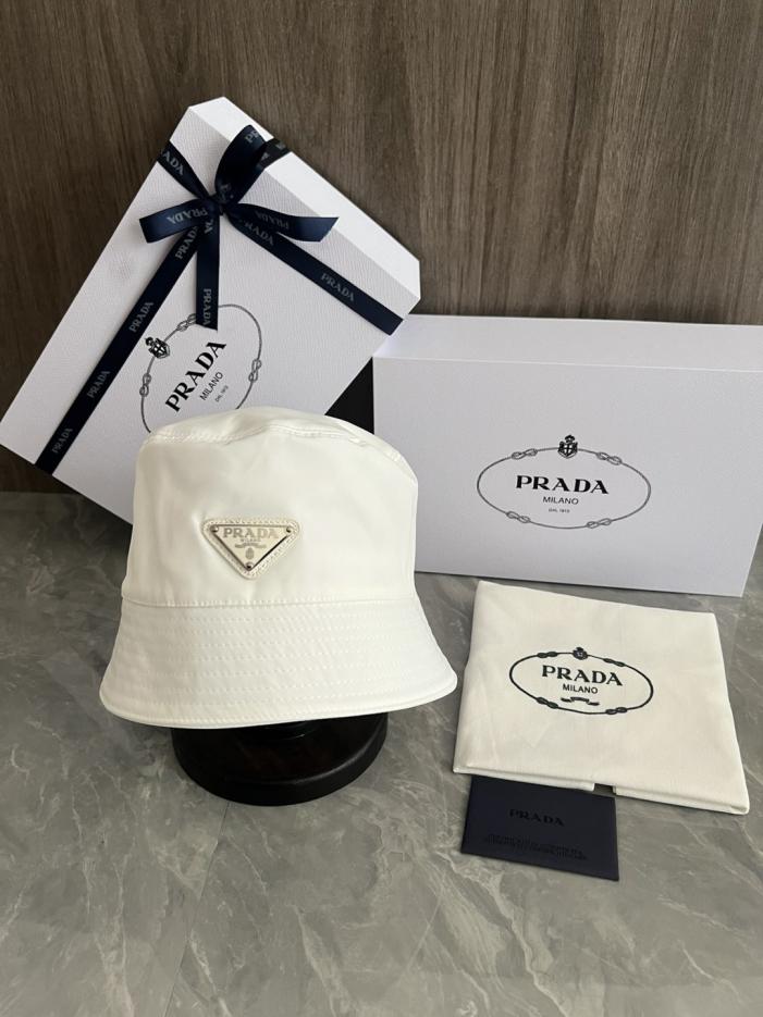 repliche,replica,perfette,siti di,affidabili,migliori siti,dove comprare,1:1,scarpe da ginnastica Cappello a secchiello Prada (M6FW2J) repliche,replica,perfette,siti di,affidabili,migliori siti,dove comprare,1:1,scarpe da ginnastica Cappello a secchiello Prada (M6FW2J)