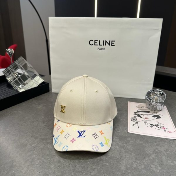 repliche,replica,perfette,siti di,affidabili,migliori siti,dove comprare,1:1,scarpe da ginnastica Cappellino da baseball LV con monogramma colorato e logo in metallo, ultimo modello disponibile in boutique (3CU4L8)