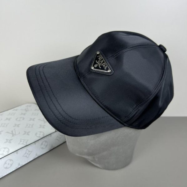 repliche,replica,perfette,siti di,affidabili,migliori siti,dove comprare,1:1,scarpe da ginnastica Cappellino da baseball Prada con logo triangolare classico (DYCARE)