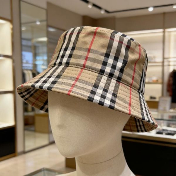 repliche,replica,perfette,siti di,affidabili,migliori siti,dove comprare,1:1,scarpe da ginnastica Nuovi arrivi dal sito ufficiale di BURBERRY: Cappello a secchiello classico (prezzo originale EFJS9K).
