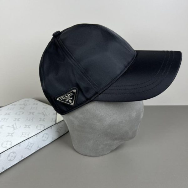 repliche,replica,perfette,siti di,affidabili,migliori siti,dove comprare,1:1,scarpe da ginnastica Cappellino da baseball Prada con logo triangolare classico (L9RZ10)