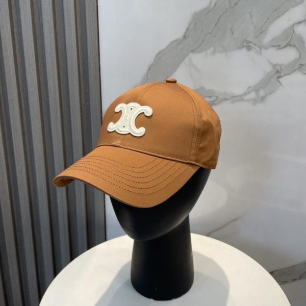repliche,replica,perfette,siti di,affidabili,migliori siti,dove comprare,1:1,scarpe da ginnastica Il nuovo cappellino da baseball di CELINE con scritta minimalista, un modello indossato dalle celebrità (UNXHT4)
