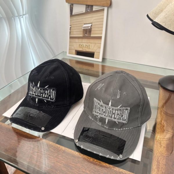 repliche,replica,perfette,siti di,affidabili,migliori siti,dove comprare,1:1,scarpe da ginnastica Nuovo cappellino da baseball Balenciaga con scritta (1O84TC)
