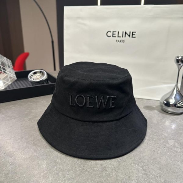 repliche,replica,perfette,siti di,affidabili,migliori siti,dove comprare,1:1,scarpe da ginnastica Nuovo cappello a secchiello dal design originale di Loewe (KX3DFU)