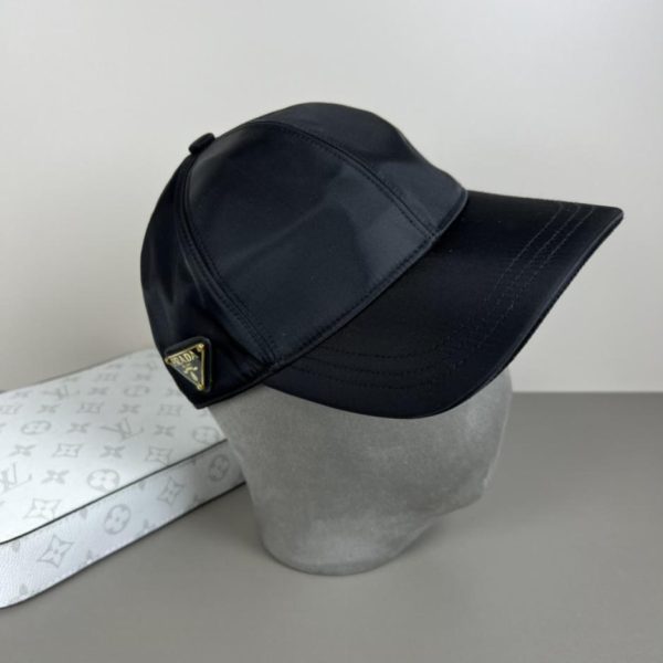 repliche,replica,perfette,siti di,affidabili,migliori siti,dove comprare,1:1,scarpe da ginnastica Cappellino da baseball Prada con logo triangolare classico (WECOVE)