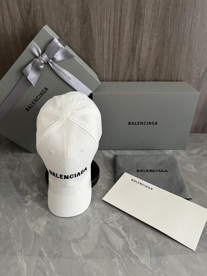 repliche,replica,perfette,siti di,affidabili,migliori siti,dove comprare,1:1,scarpe da ginnastica Cappellino da baseball Balenciaga (versione d’importazione per la vendita al dettaglio) con logo Balenciaga ricamato (CUNKF0) sul davanti. repliche,replica,perfette,siti di,affidabili,migliori siti,dove comprare,1:1,scarpe da ginnastica Cappellino da baseball Balenciaga (versione d’importazione per la vendita al dettaglio) con logo Balenciaga ricamato (CUNKF0) sul davanti.