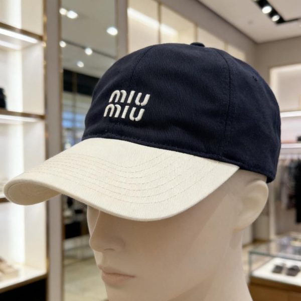 repliche,replica,perfette,siti di,affidabili,migliori siti,dove comprare,1:1,scarpe da ginnastica Cappellino da baseball classico ricamato Miu Miu (ZUDI0L)