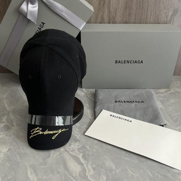 repliche,replica,perfette,siti di,affidabili,migliori siti,dove comprare,1:1,scarpe da ginnastica Cappello Bale Paris (HX9N9Z) – acquistato tramite un intermediario