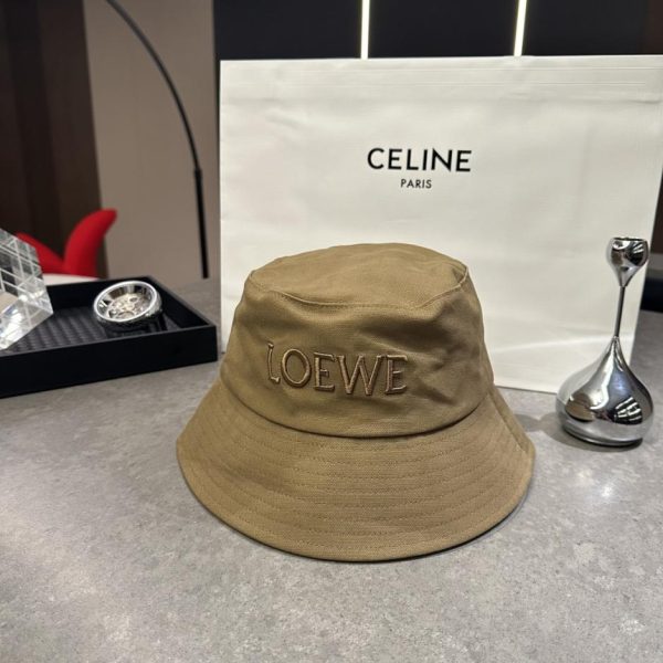 repliche,replica,perfette,siti di,affidabili,migliori siti,dove comprare,1:1,scarpe da ginnastica Nuovo cappello a secchiello dal design originale di Loewe (W8CUKU)