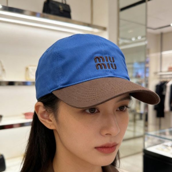repliche,replica,perfette,siti di,affidabili,migliori siti,dove comprare,1:1,scarpe da ginnastica Cappellino da baseball classico ricamato Miu Miu (N0SDRK)