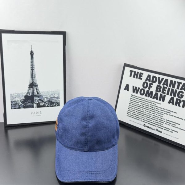 repliche,replica,perfette,siti di,affidabili,migliori siti,dove comprare,1:1,scarpe da ginnastica Il nuovo cappellino da baseball originale di MiuMiu (BBYTUU)
