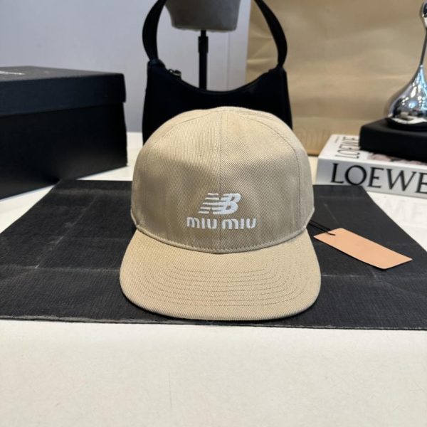 repliche,replica,perfette,siti di,affidabili,migliori siti,dove comprare,1:1,scarpe da ginnastica Cappellino da baseball originale MiuMiu (JEEK1C)