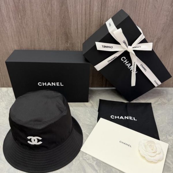 repliche,replica,perfette,siti di,affidabili,migliori siti,dove comprare,1:1,scarpe da ginnastica Cappello a secchiello originale CHANEL realizzato su misura (2JD24A)