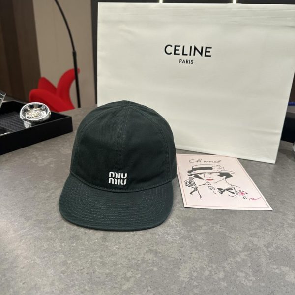 repliche,replica,perfette,siti di,affidabili,migliori siti,dove comprare,1:1,scarpe da ginnastica Cappellino da baseball retrò MiuMiu | Visiera corta + finitura effetto invecchiato (0LDRTO)