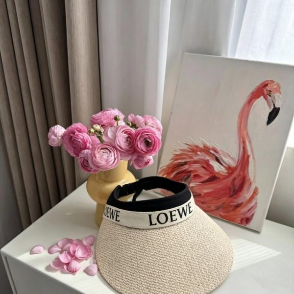 repliche,replica,perfette,siti di,affidabili,migliori siti,dove comprare,1:1,scarpe da ginnastica Il cappello da sole premium di LOEWE si distingue per il design piccolo e raffinato! (FM8ZNK)
