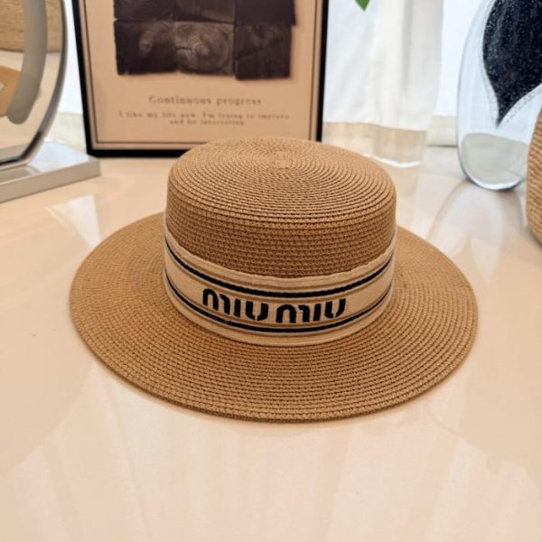 repliche,replica,perfette,siti di,affidabili,migliori siti,dove comprare,1:1,scarpe da ginnastica Cappello di paglia con scritta “ZAW47F” di MiuMiu
