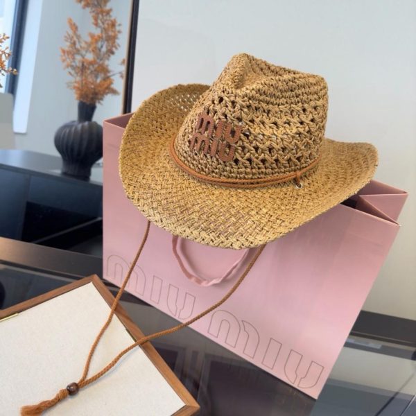 repliche,replica,perfette,siti di,affidabili,migliori siti,dove comprare,1:1,scarpe da ginnastica Il nuovo fedora di MiuMiu, realizzato in paglia salata, circonferenza della testa 57 cm (V66QEW)