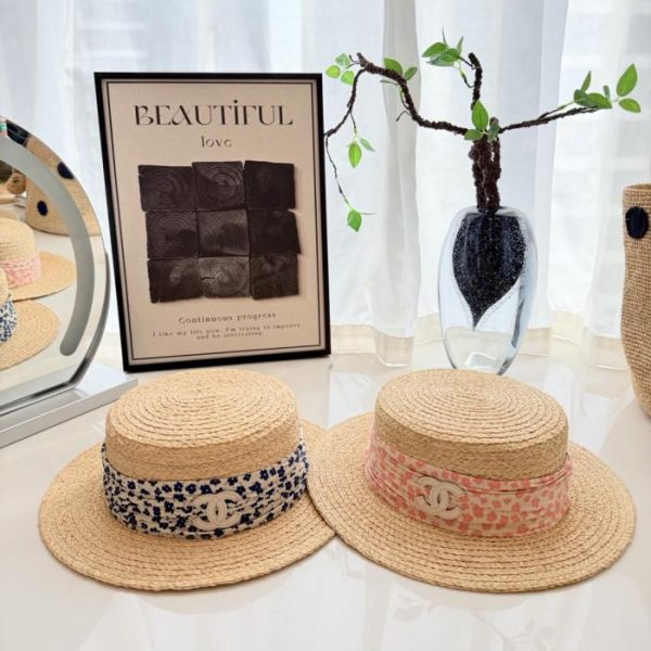 repliche,replica,perfette,siti di,affidabili,migliori siti,dove comprare,1:1,scarpe da ginnastica Cappello di paglia Chanel Summer Floral Flat Top, intrecciato in rafia naturale (G134XW)