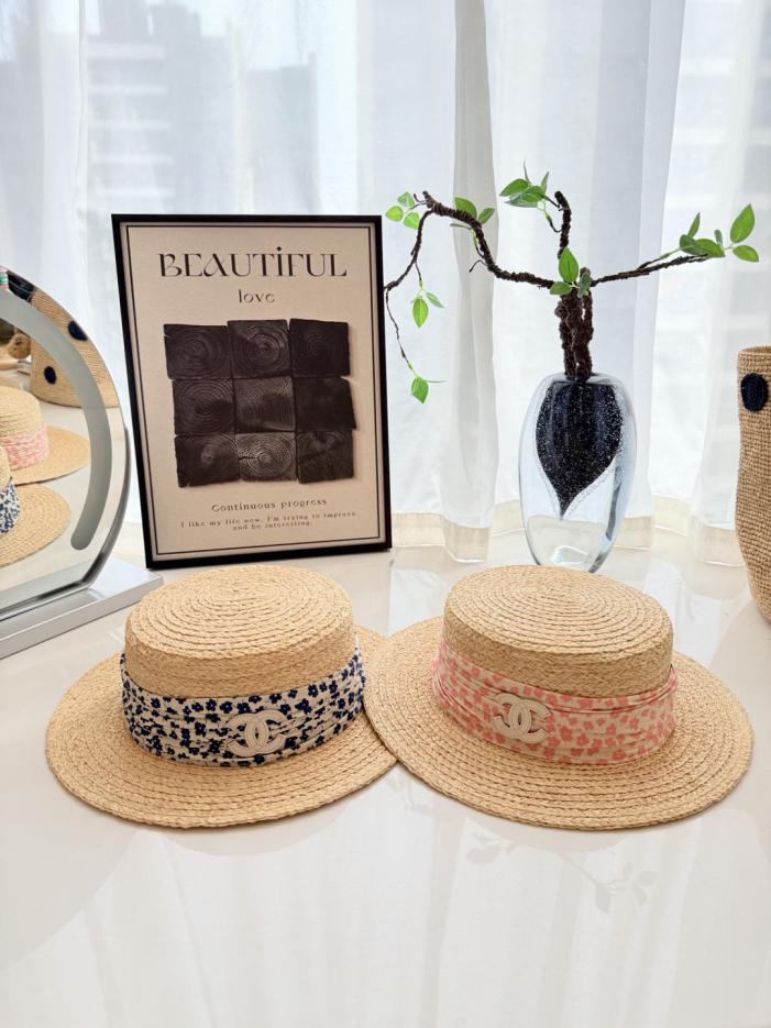 repliche,replica,perfette,siti di,affidabili,migliori siti,dove comprare,1:1,scarpe da ginnastica Cappello di paglia Chanel Summer Floral Flat Top, intrecciato in rafia naturale (G134XW) repliche,replica,perfette,siti di,affidabili,migliori siti,dove comprare,1:1,scarpe da ginnastica Cappello di paglia Chanel Summer Floral Flat Top, intrecciato in rafia naturale (G134XW)