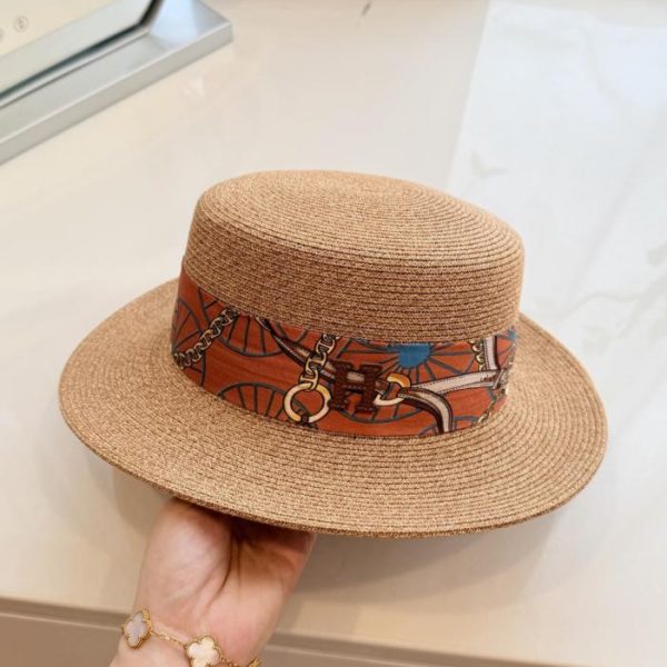 repliche,replica,perfette,siti di,affidabili,migliori siti,dove comprare,1:1,scarpe da ginnastica Cappello da sole Hermès della nuova collezione estiva Resort, elegante e piatto con treccia per la protezione solare (QJYNJ4)