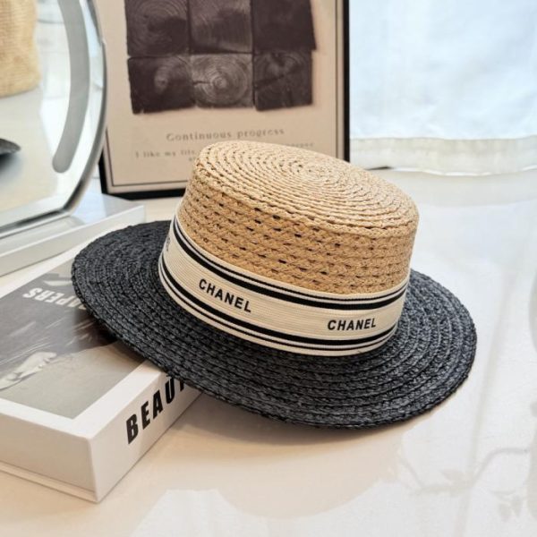 repliche,replica,perfette,siti di,affidabili,migliori siti,dove comprare,1:1,scarpe da ginnastica Cappello piatto in rafia Chanel (5VV2KD)