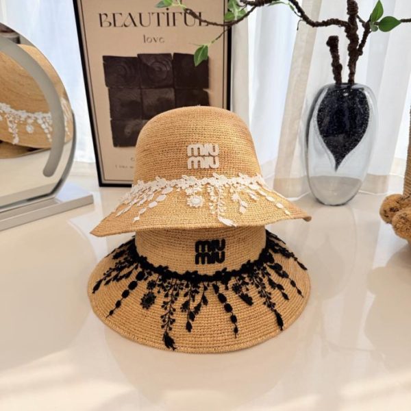 repliche,replica,perfette,siti di,affidabili,migliori siti,dove comprare,1:1,scarpe da ginnastica Cappello di paglia a tesa larga in rafia Miu Miu (WWUUA7)