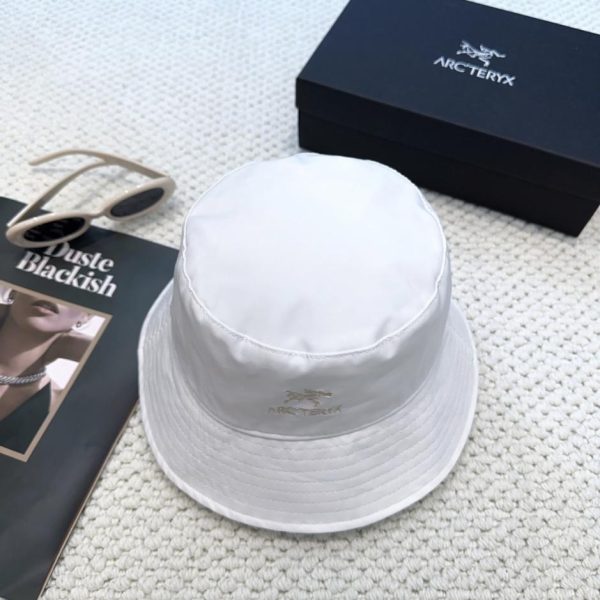 repliche,replica,perfette,siti di,affidabili,migliori siti,dove comprare,1:1,scarpe da ginnastica Nuovo cappello a secchiello ricamato Arcteryx (9FETV1) – Stesso modello disponibile nei grandi magazzini
