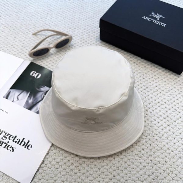 repliche,replica,perfette,siti di,affidabili,migliori siti,dove comprare,1:1,scarpe da ginnastica Cappello a secchiello ricamato Arcteryx (ZNJS6A) – Stesso modello disponibile nei grandi magazzini