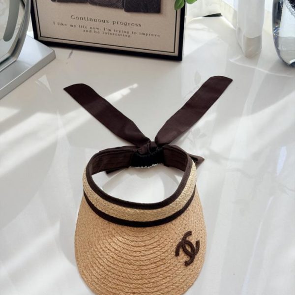 repliche,replica,perfette,siti di,affidabili,migliori siti,dove comprare,1:1,scarpe da ginnastica Cappello da sole con visiera Chanel in paglia fine intrecciata (9TK8N8)