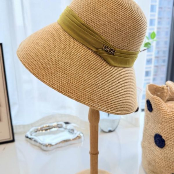 repliche,replica,perfette,siti di,affidabili,migliori siti,dove comprare,1:1,scarpe da ginnastica Cappello da pescatore in paglia Dior, realizzato in rafia (GVX5IO)