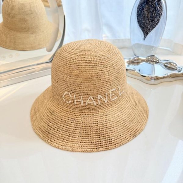 repliche,replica,perfette,siti di,affidabili,migliori siti,dove comprare,1:1,scarpe da ginnastica Cappello da pescatore Chanel in paglia intrecciata a mano, rafia naturale lavorata all’uncinetto a mano (L228A0)