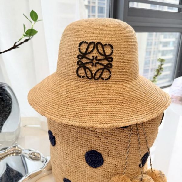 repliche,replica,perfette,siti di,affidabili,migliori siti,dove comprare,1:1,scarpe da ginnastica Cappello da pescatore Loewe Premium in rafia, intrecciato a mano (O7UF2F)