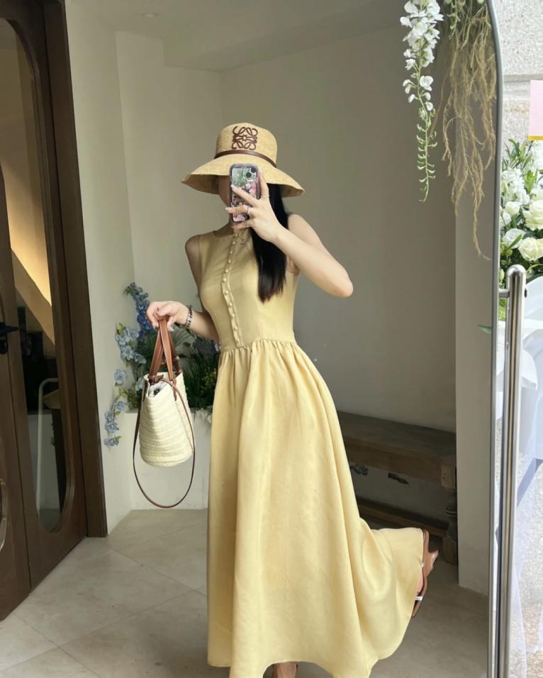 repliche,replica,perfette,siti di,affidabili,migliori siti,dove comprare,1:1,scarpe da ginnastica Classico cappello di paglia a tesa larga con volant, modello da pescatore, firmato Loewe (FD4T16) repliche,replica,perfette,siti di,affidabili,migliori siti,dove comprare,1:1,scarpe da ginnastica Classico cappello di paglia a tesa larga con volant, modello da pescatore, firmato Loewe (FD4T16)