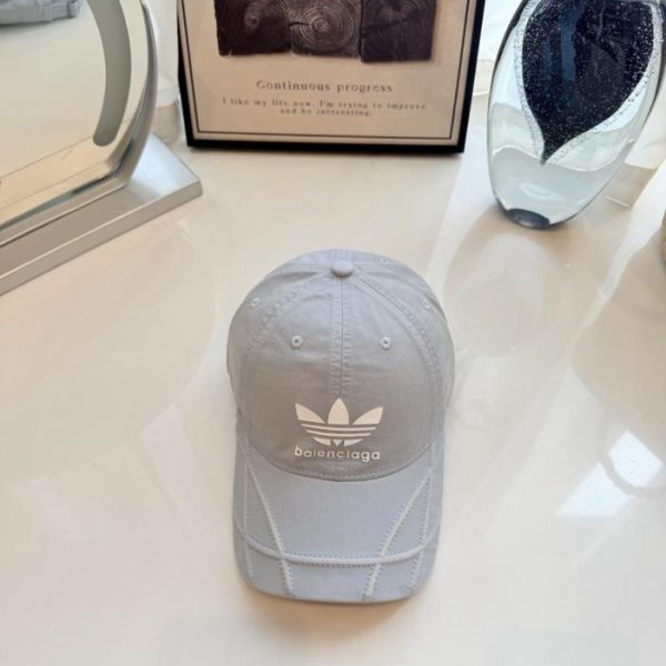 repliche,replica,perfette,siti di,affidabili,migliori siti,dove comprare,1:1,scarpe da ginnastica Nuovo cappellino da baseball di Balenciaga (BF10KE)